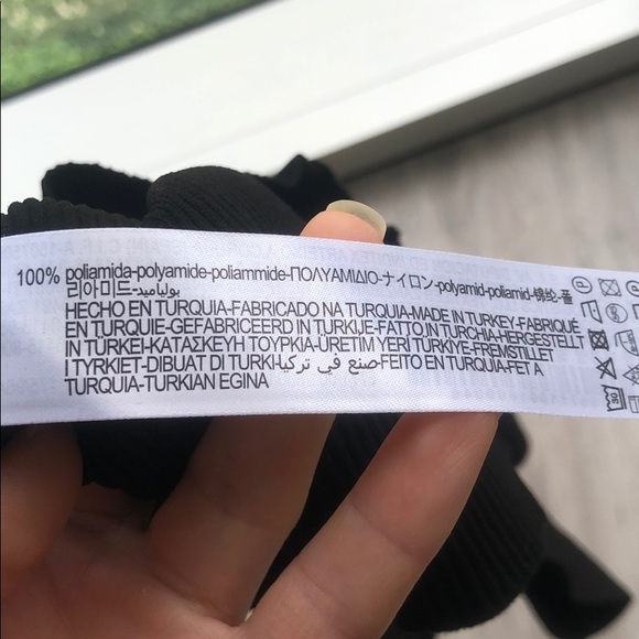 NWT Stretchy black sleeveless top - Picture 6 of 6